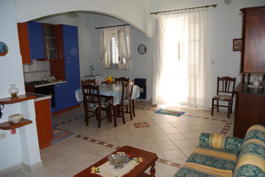 Appartamento Al Mare Cusumano Trappeto  Szoba fotó